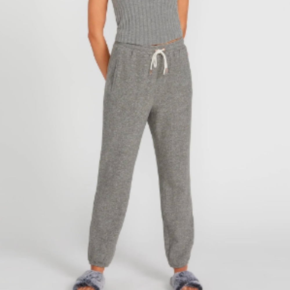 volcom charcoal grey sweatpants